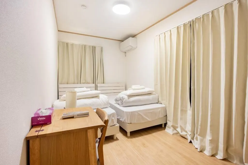 アンドステイ南長崎5丁目 Apartamento Tóquio 0*,